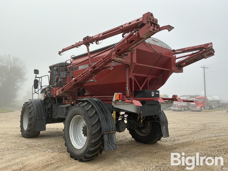 2016-case-ih-810-image-7