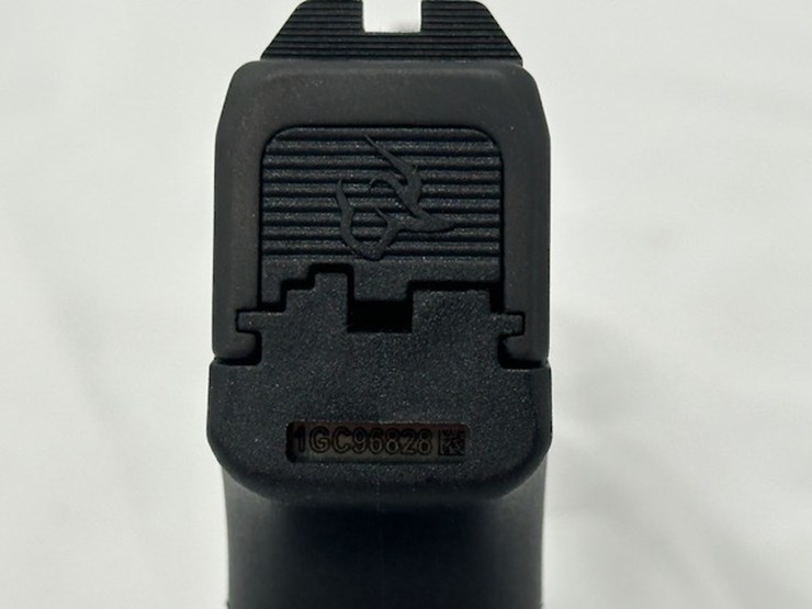 #2025-00065-•-taurus-gx4-pistol-image-19