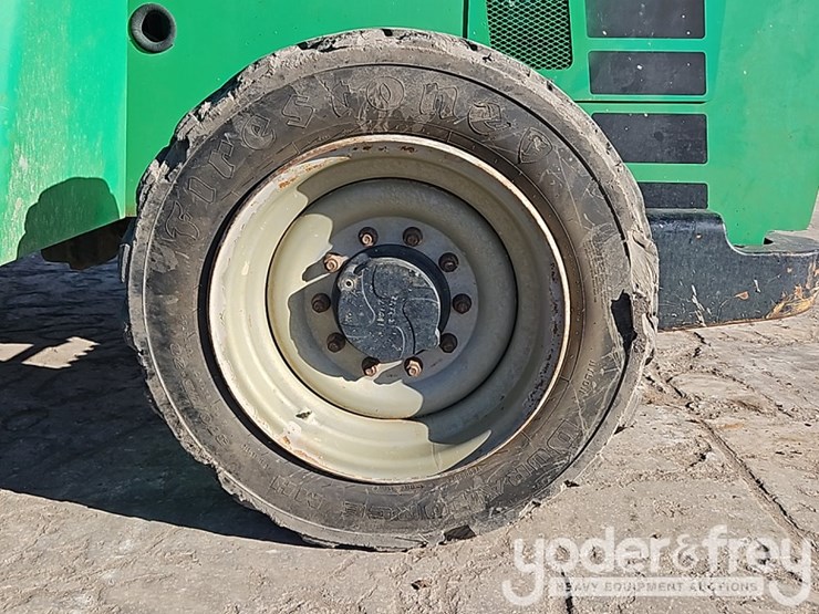 2016-sky-trak-6036-image-14