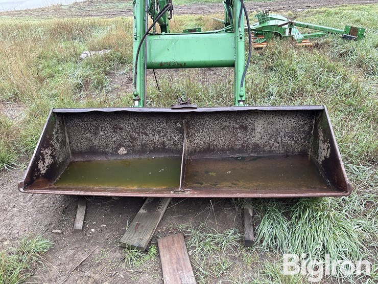 john-deere-260-image-10