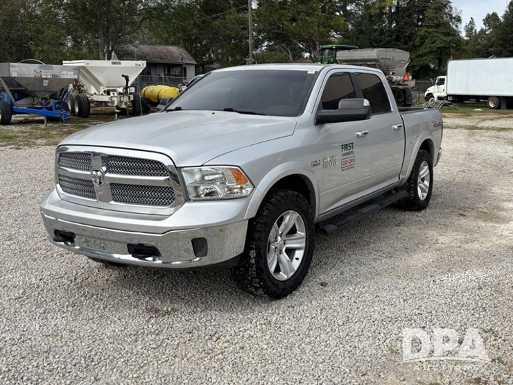 2018-dodge-ram-1500-image-1