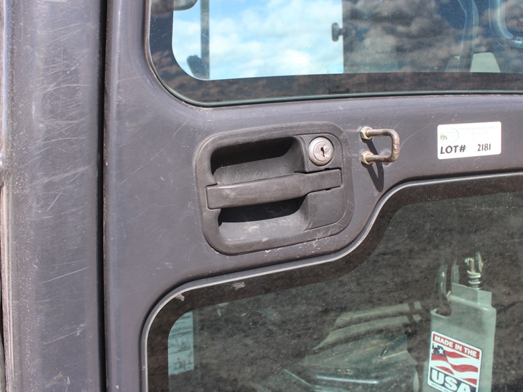 2016-bobcat-e32i-image-48