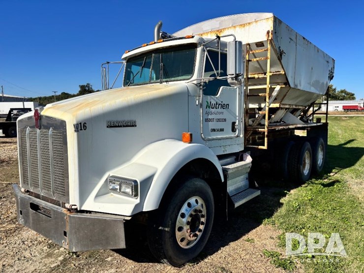 2007-kenworth-t800-image-17