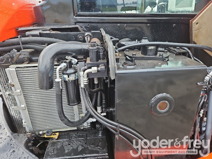 2012-kubota-kx161-image-30