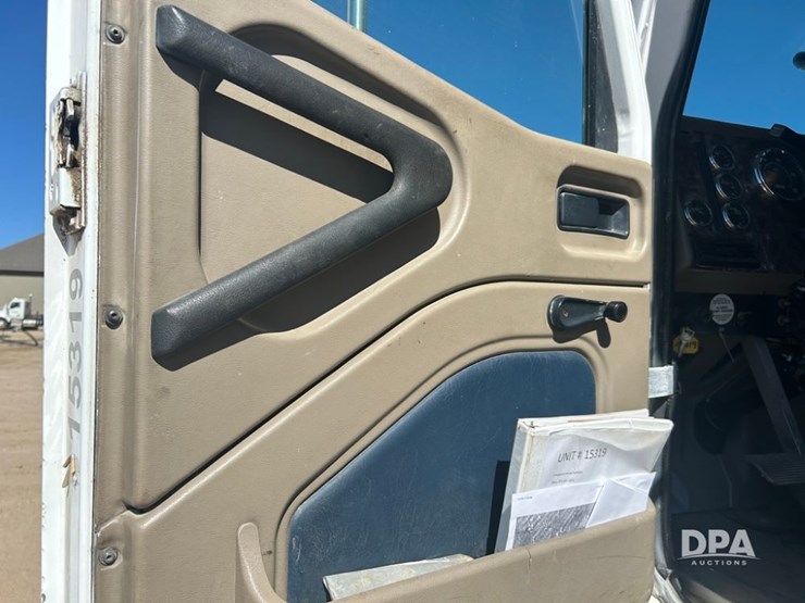 2006-international-9400i-liquid-truck-(cp1185-unit-15319)-image-28