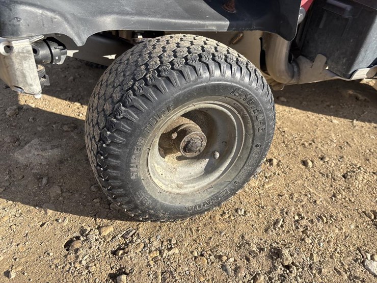 #3842-•-2016-toro-spreader-sprayer-image-20