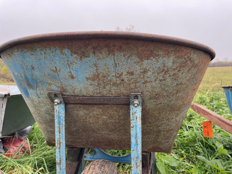 #8139-•-wheelbarrow-image-13