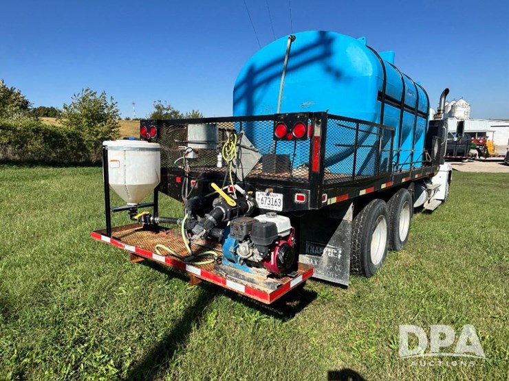 1993-freightliner-fld120-image-7