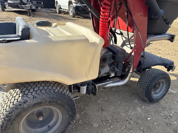 #3842-•-2016-toro-spreader-sprayer-image-10