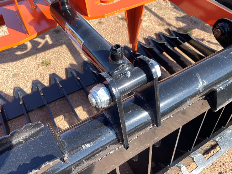 #4116-•-76"-skeleton-grapple-bucket-attachment-image-11