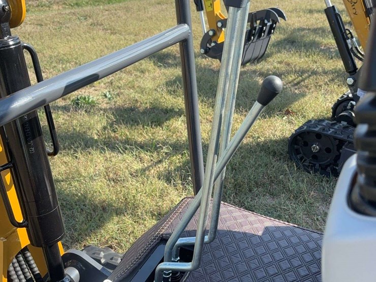 mini-excavator-xz20r-image-23