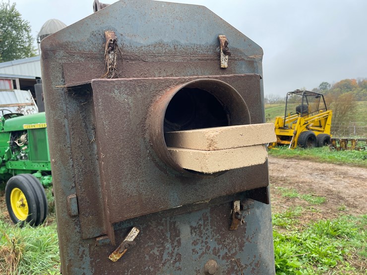 #8103-•-prairie-wood-heating-stove-image-11