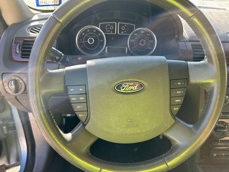 2008-ford-taurus-sel-sedan-image-12