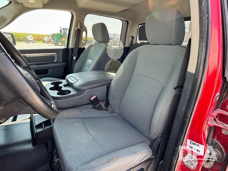 2017-ram-1500-slt-image-77