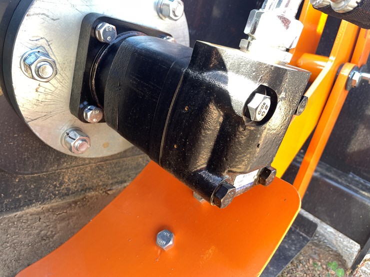 #4096-•-wolverine-hydraulic-trencher-attachment-image-8