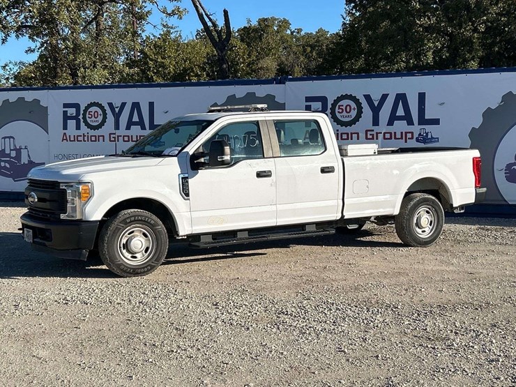 2017-ford-f350-image-1