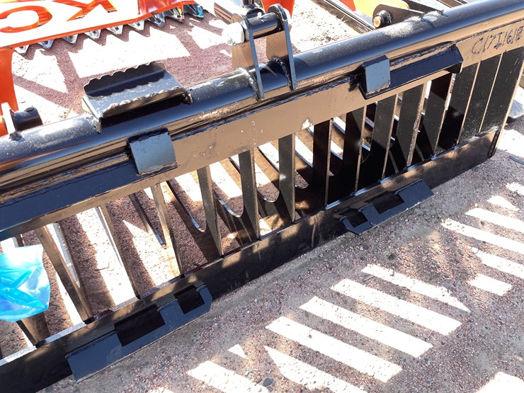 #4118-•-76"-skeleton-grapple-bucket-attachment-image-13