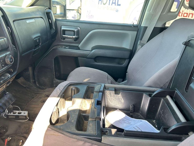 2016-chevrolet-silverado-2500-image-21