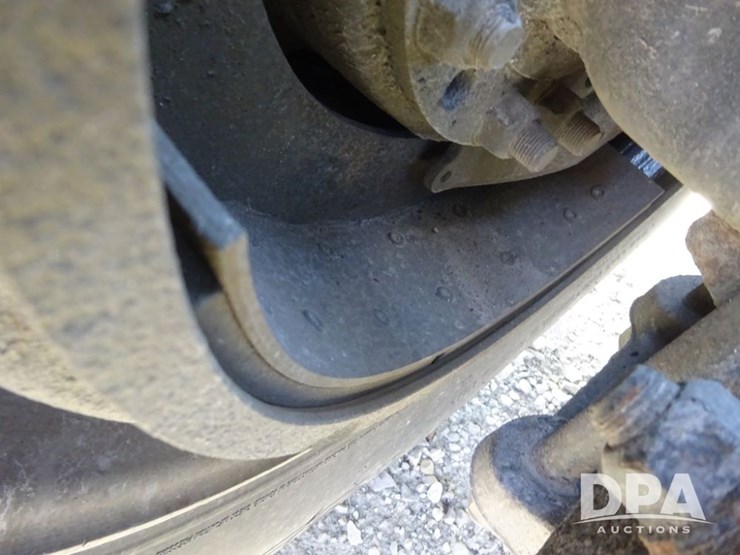 2016-freightliner-coronado-day-cab-glider-truck-(pz13982,-unit-720)-image-63