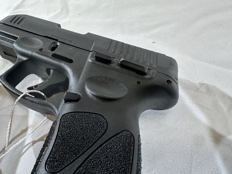 #2025-00068-•-taurus-g3c-pistol-image-44