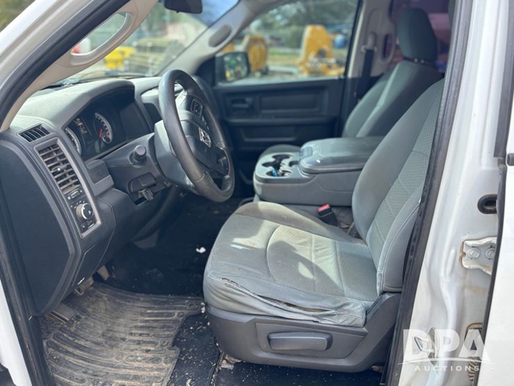 2013-dodge-ram-1500-image-38