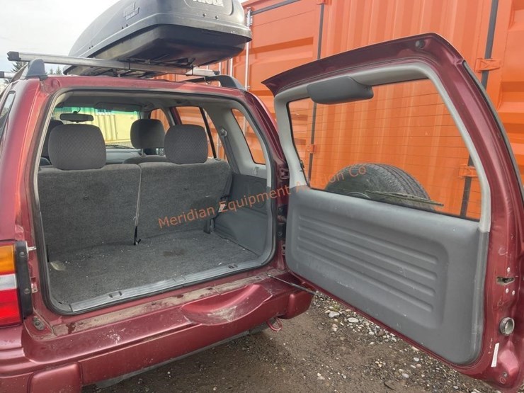 1999-suzuki-grand-vitara-image-11