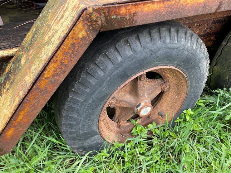 #8106-•-18'-trailer-image-21