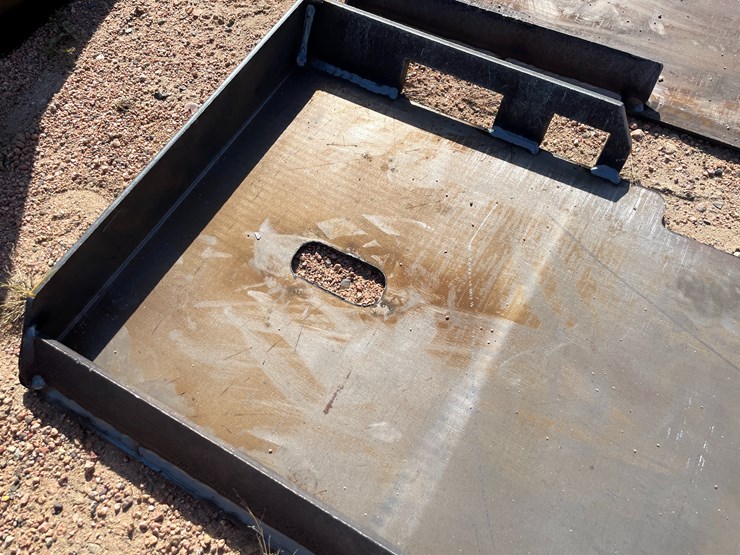 #4126-•-universal-adaptor-plate-image-3