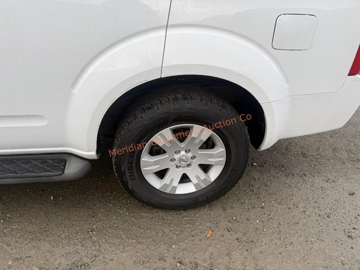 2005-nissan-pathfinder-le-image-13