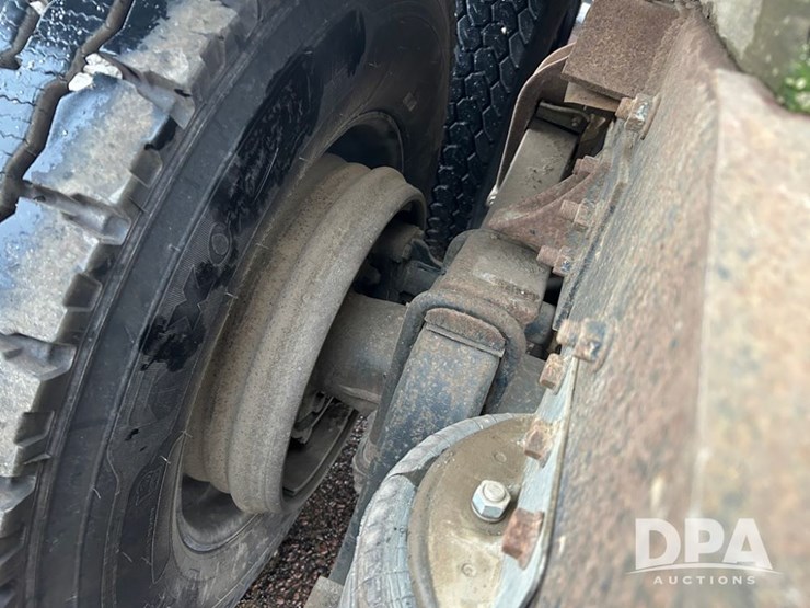 1992-international-9400-image-42