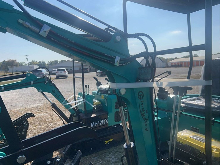 mini-excavator-h15r-image-11