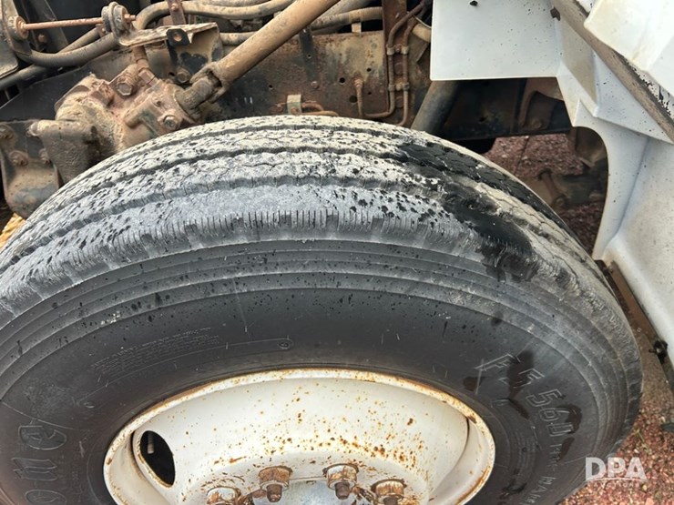 1993-international-4700-image-11