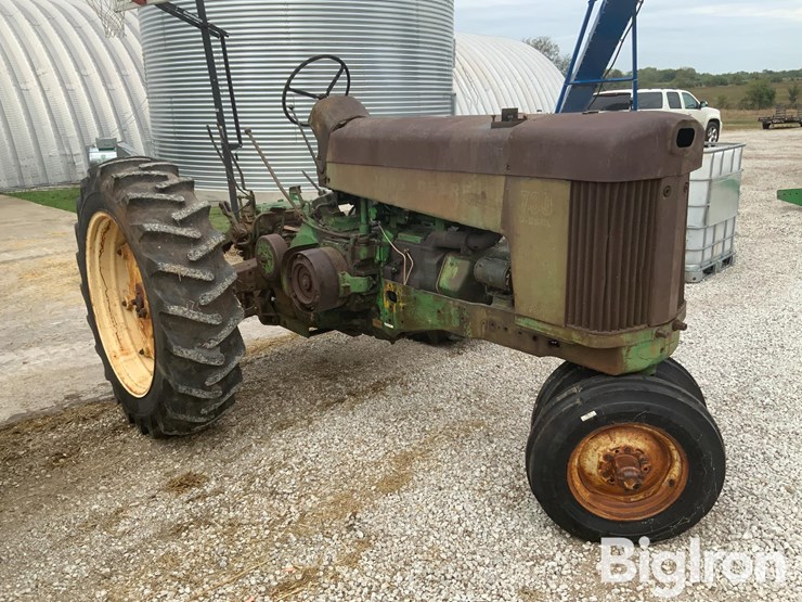 1958-john-deere-730-image-3