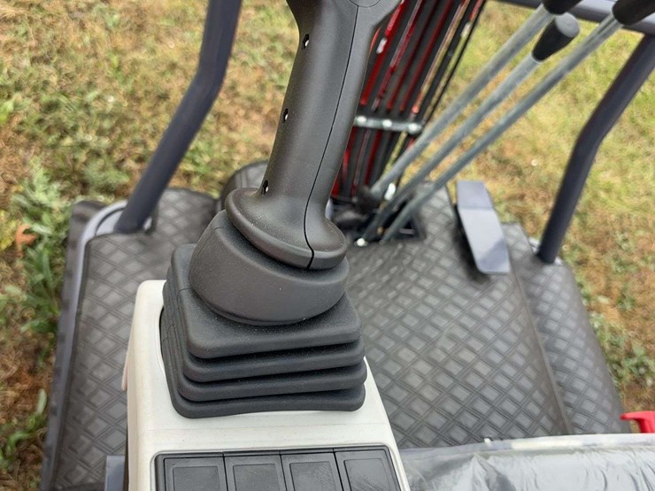 mini-excavator-mx15rx-image-20