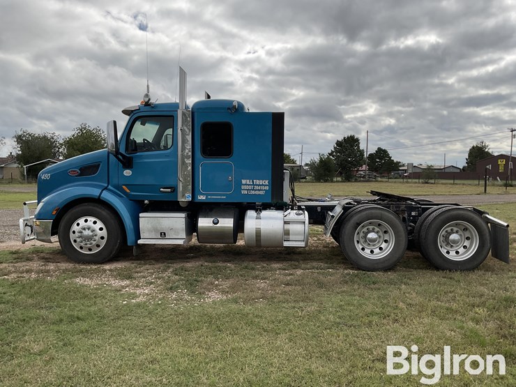 2020-peterbilt-579-image-8