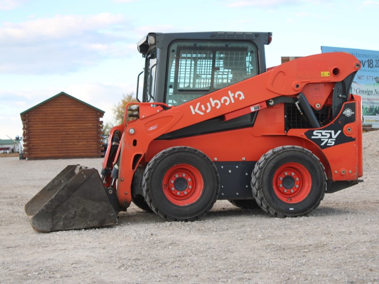 2023-kubota-ssv75-image-4