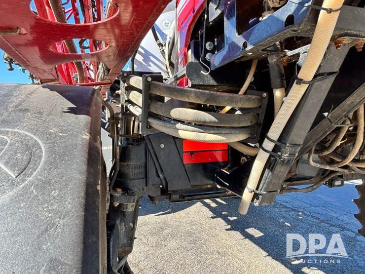 2020-case-ih-patriot-4440-image-36