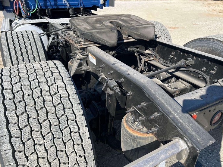 2021-freightliner-cascadia-116-image-22