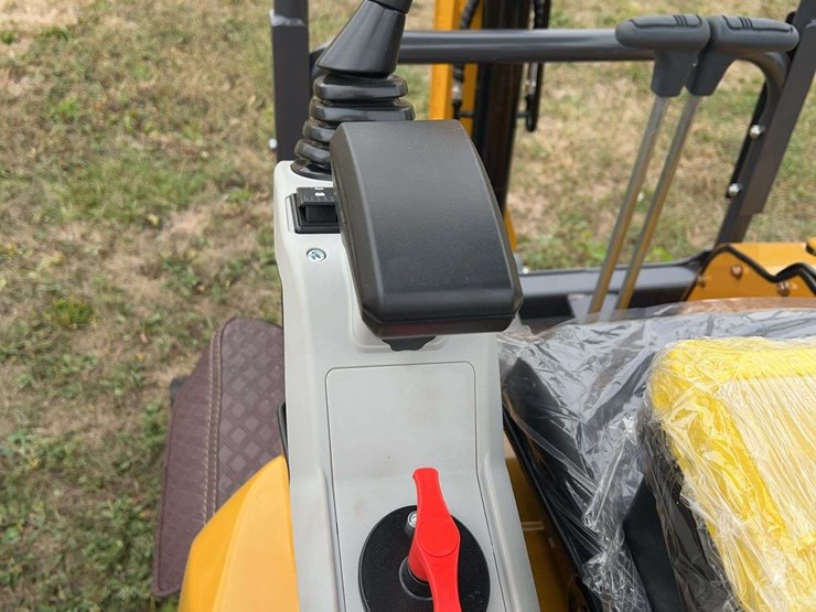 mini-excavator-qk20r-image-15