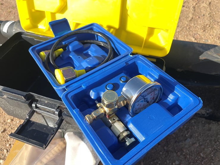 #4093-•-wolverine-hydraulic-breaker-attachment-image-16