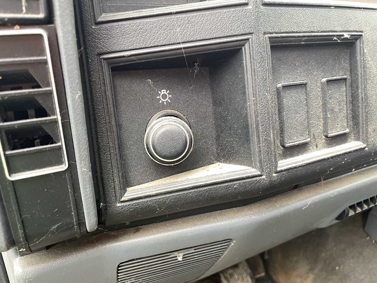 1991-jeep-cherokee-image-44