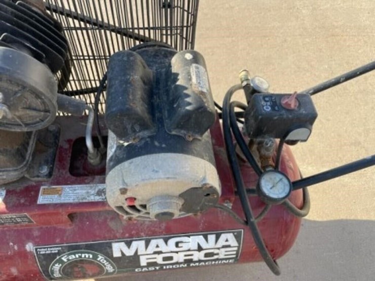 magna-force-20-gallon-portable-air-compressor-image-5