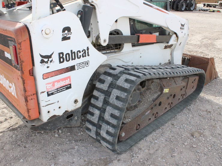 bobcat-t870-image-40