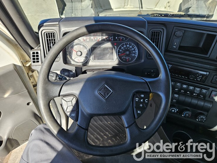 2019-international-lt-image-38