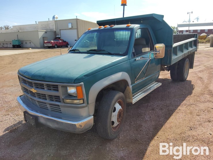 1994-chevrolet-3500-image-1