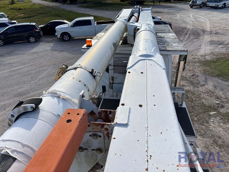 2013-international-workstar-7400-image-22