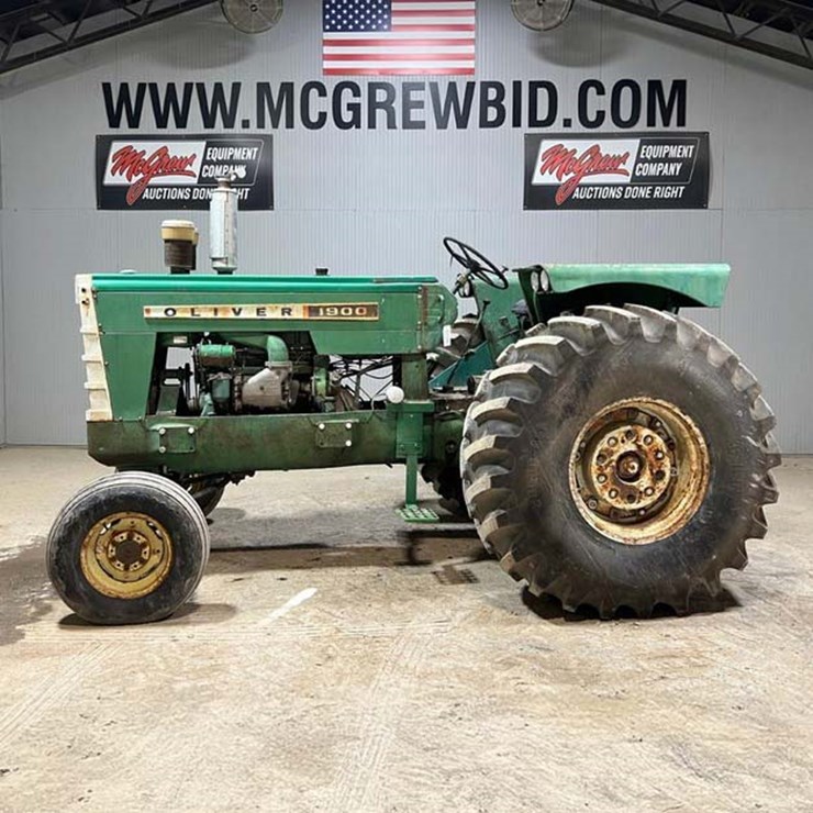 OLIVER 1900