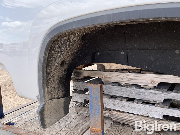 chevrolet-silverado-2500-image-19