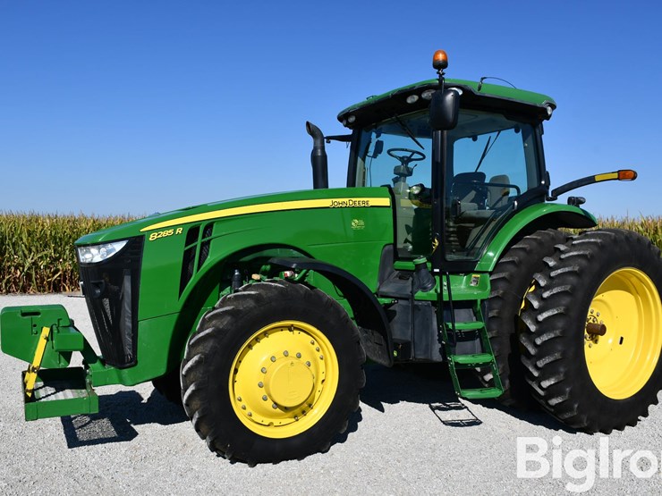 2011-john-deere-8285r-image-1