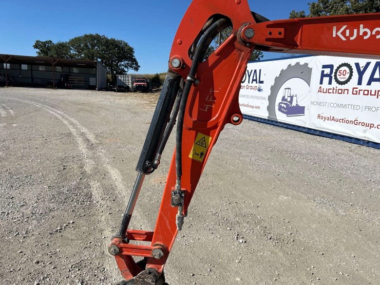 2023-kubota-u27-4-image-16